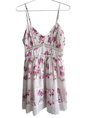 Sky to Moon Floral Rose Lace Mini Dress Size Medium